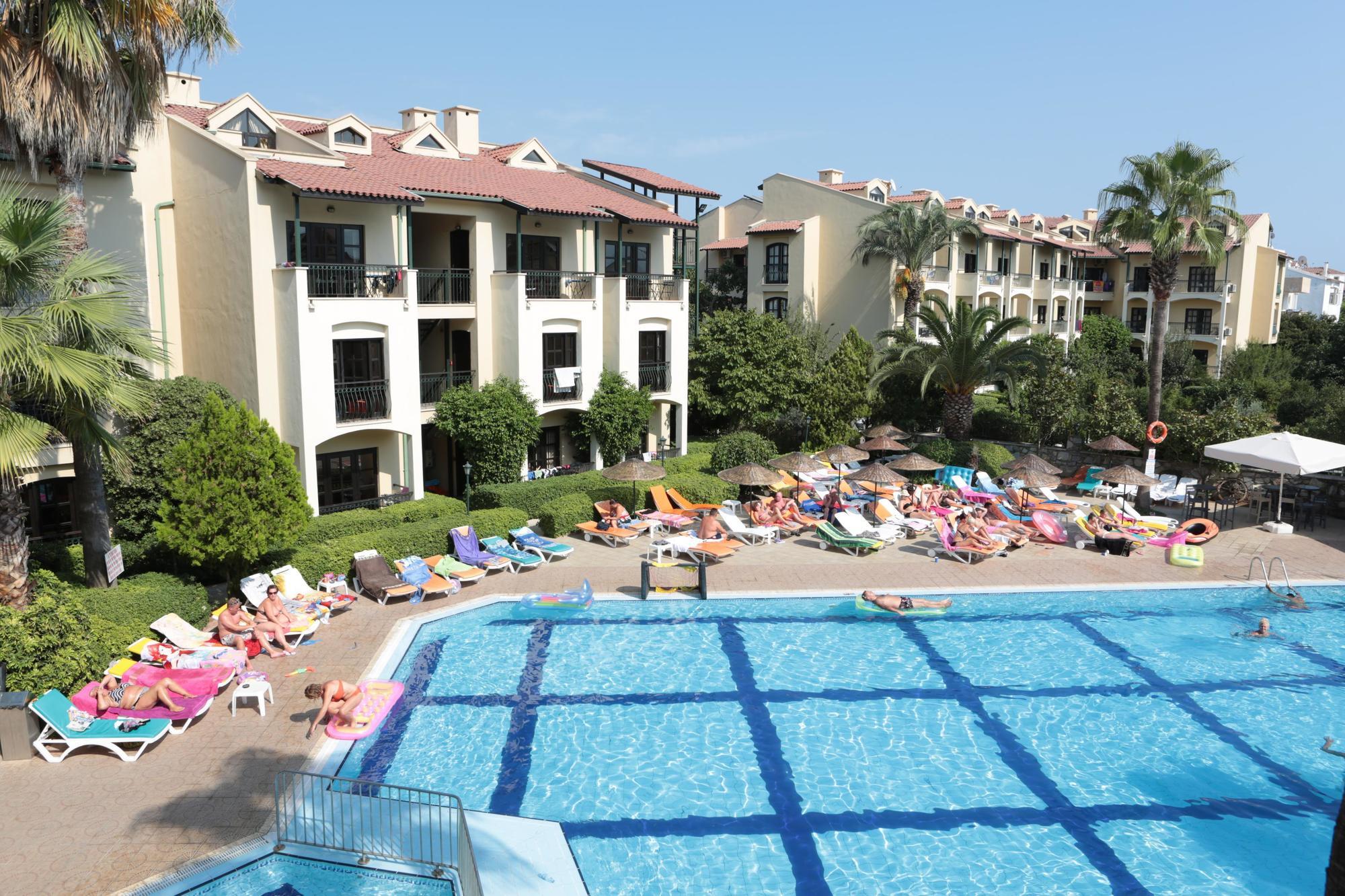 Club Turquoise Apart Marmaris Exterior photo