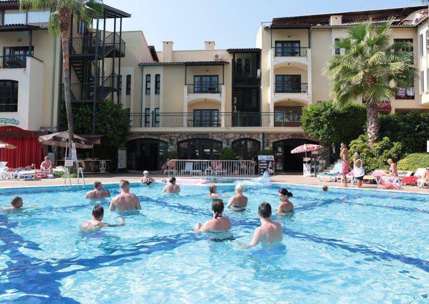 Club Turquoise Apart Marmaris Exterior photo